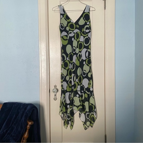 Dress Barn Double V-Neck Babydoll Hankerchief Hem Polka Dot Y2K Green Size 6 - Picture 3 of 10